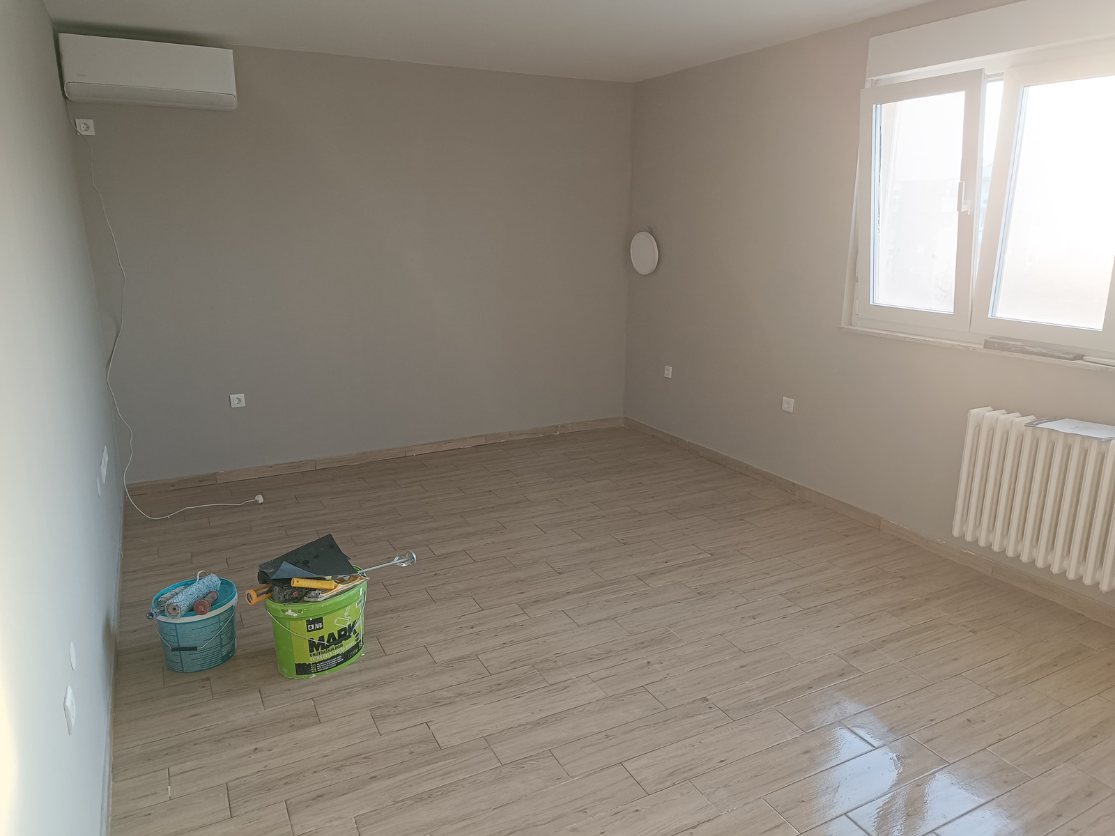 Bojanje zida valjkom